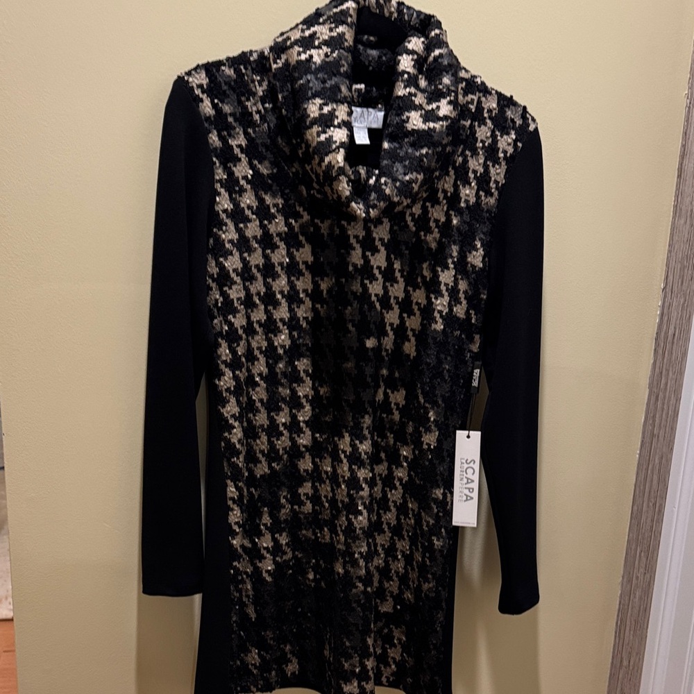 Scapa Black and Tan Houndstooth Sweater long sweater.